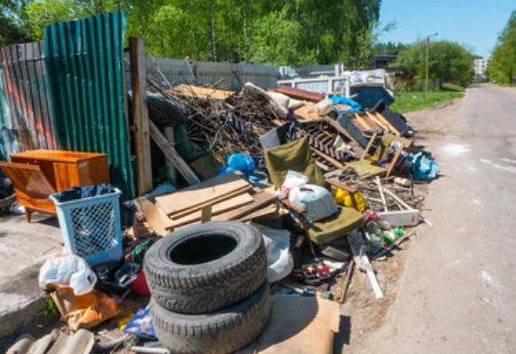 Reclaim Valuable Living Space with Reliable Houston Junk Disposal Solutions post thumbnail image