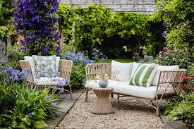 What are one of the well-liked kinds of garden furniture? post thumbnail image