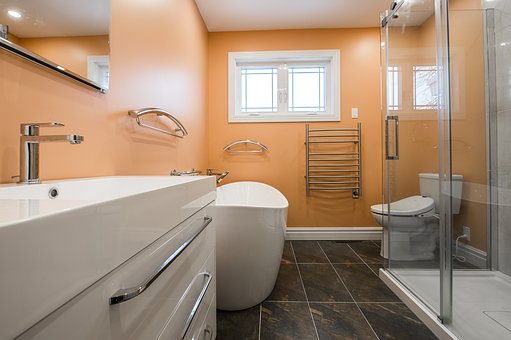 Quality Bathroom renovations in Toronto: Enhance the Value of Your Home post thumbnail image