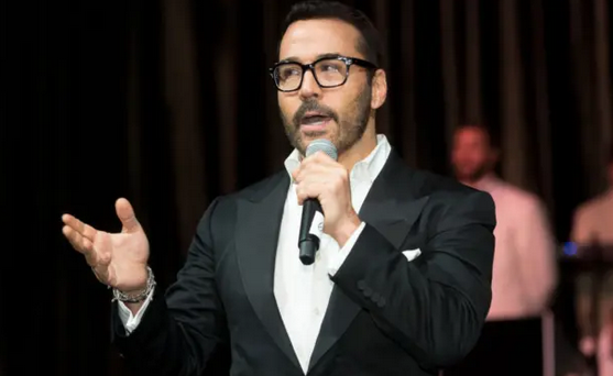 Jeremy Piven: Promoting Volunteerism and Community Engagement post thumbnail image